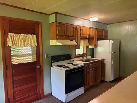 215 Old Quechee Road Hartford VT 05059