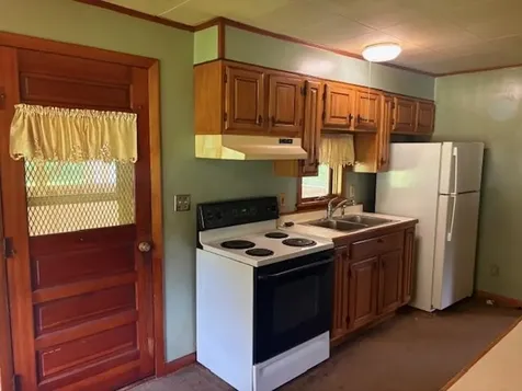 215 Old Quechee Road Hartford VT 05059