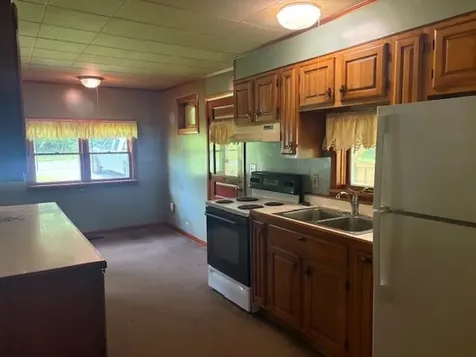 215 Old Quechee Road Hartford VT 05059