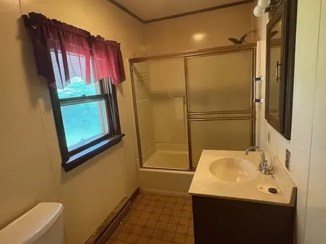 215 Old Quechee Road Hartford VT 05059