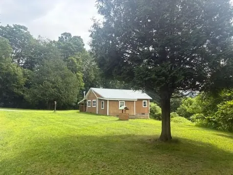 215 Old Quechee Road Hartford VT 05059