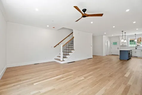 67 Groton Road Nashua NH 03062