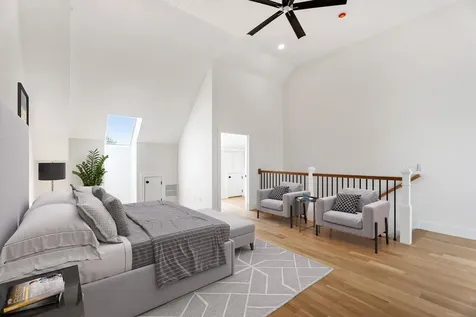 67 Groton Road Nashua NH 03062