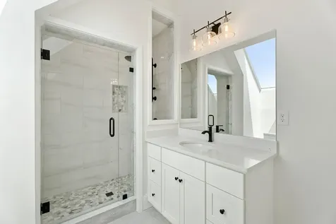 67 Groton Road Nashua NH 03062