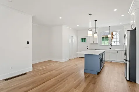 67 Groton Road Nashua NH 03062