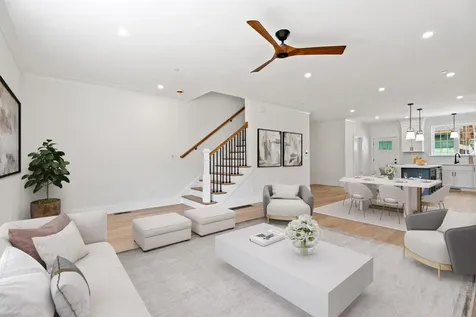 67 Groton Road Nashua NH 03062