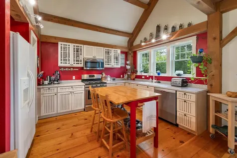 323 Governor Wentworth Highway Tuftonboro NH 03853