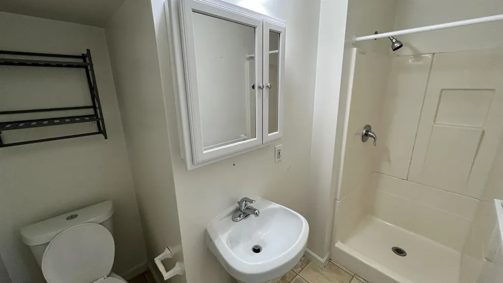 11 Sheridan Avenue Rochester NH 03867