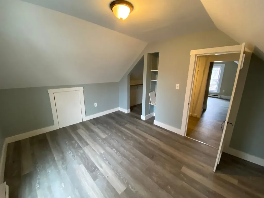 11 Sheridan Avenue Rochester NH 03867