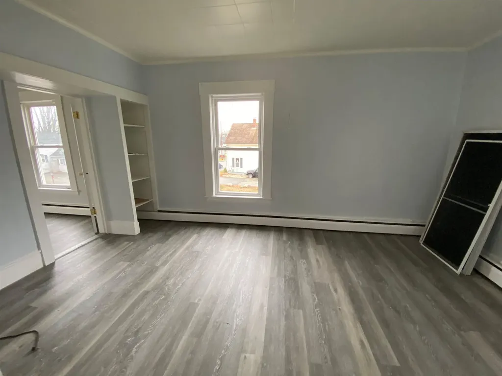 11 Sheridan Avenue Rochester NH 03867