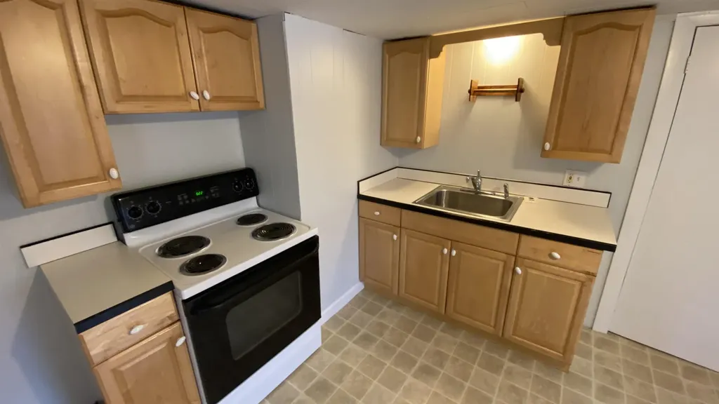 11 Sheridan Avenue Rochester NH 03867