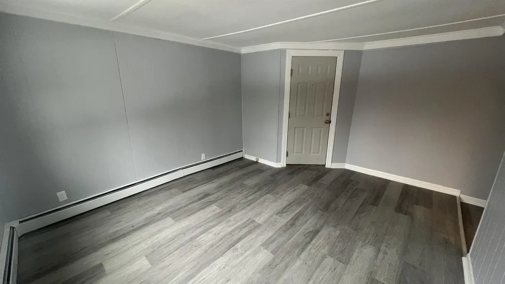 11 Sheridan Avenue Rochester NH 03867