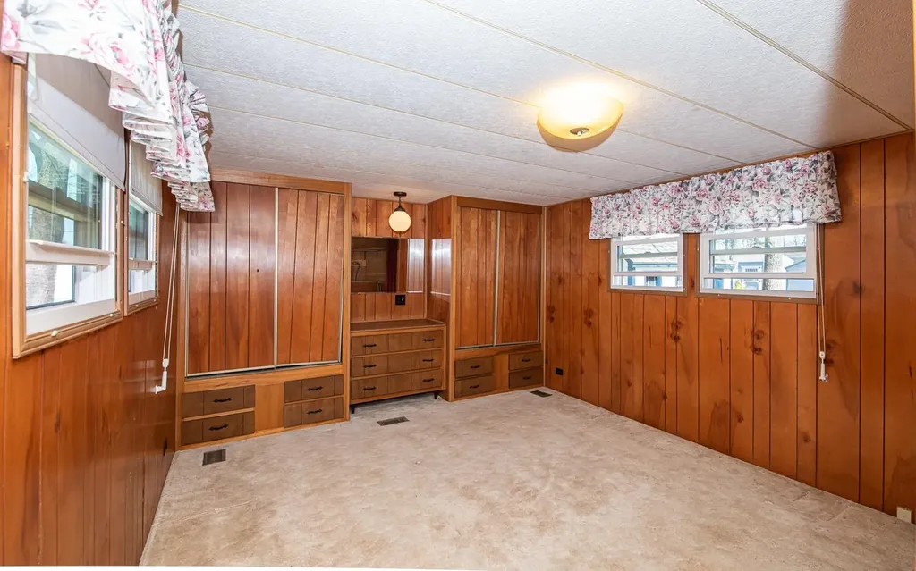 309 Friar Tuck Drive Exeter NH 03833