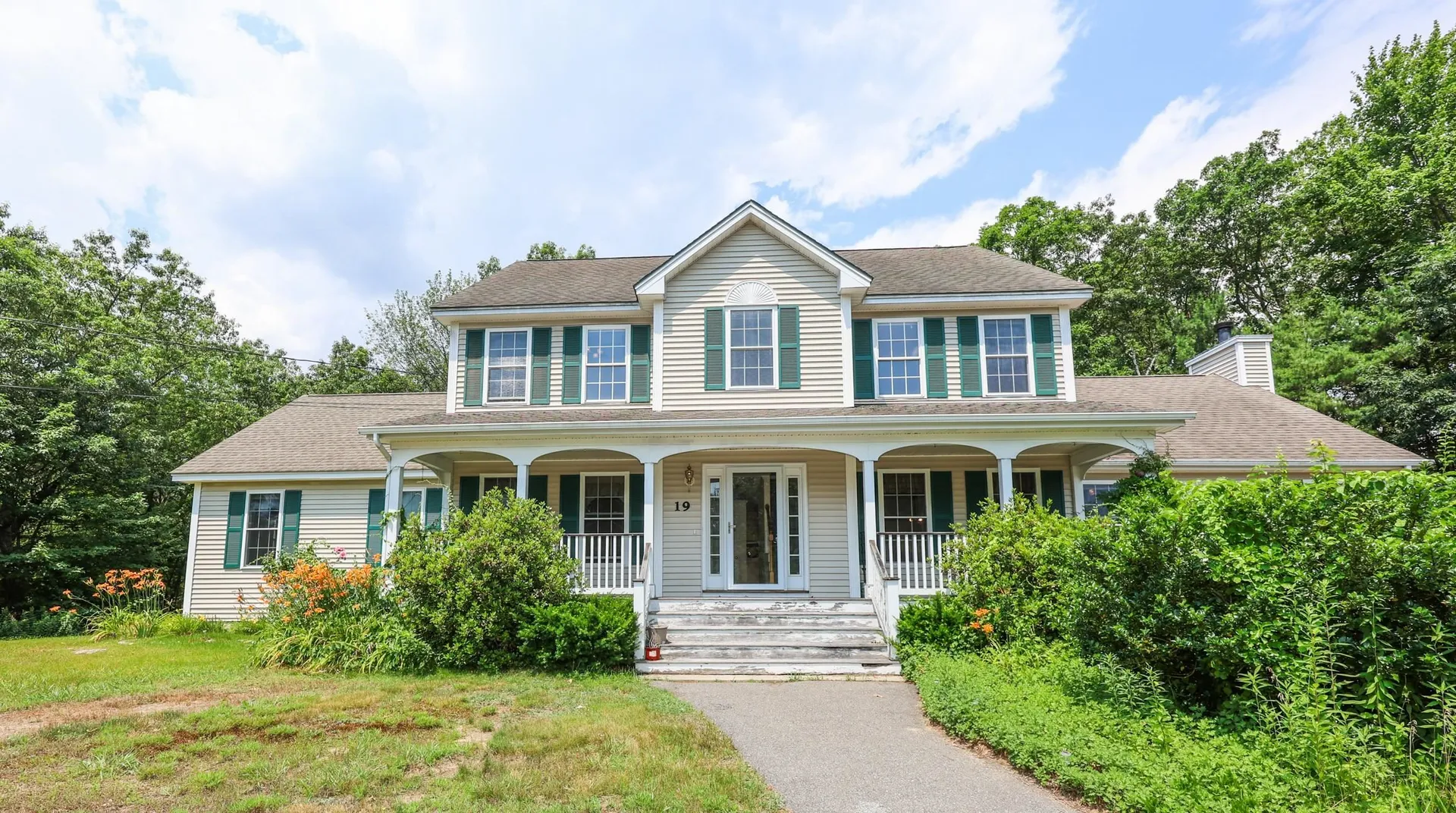 19 Bear Run Drive Litchfield NH 03052