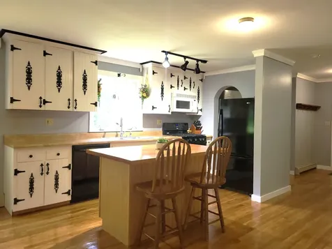 175 Sawmill Road Hillsborough NH 03244