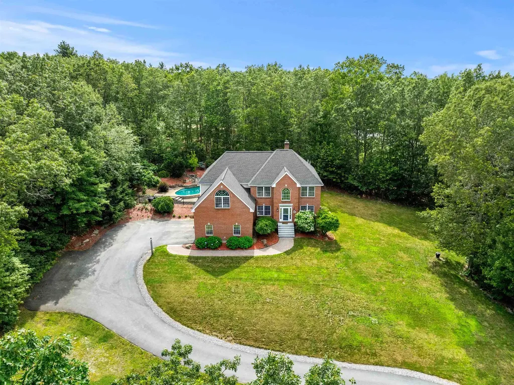 60 Camelot Drive Bedford NH 03110