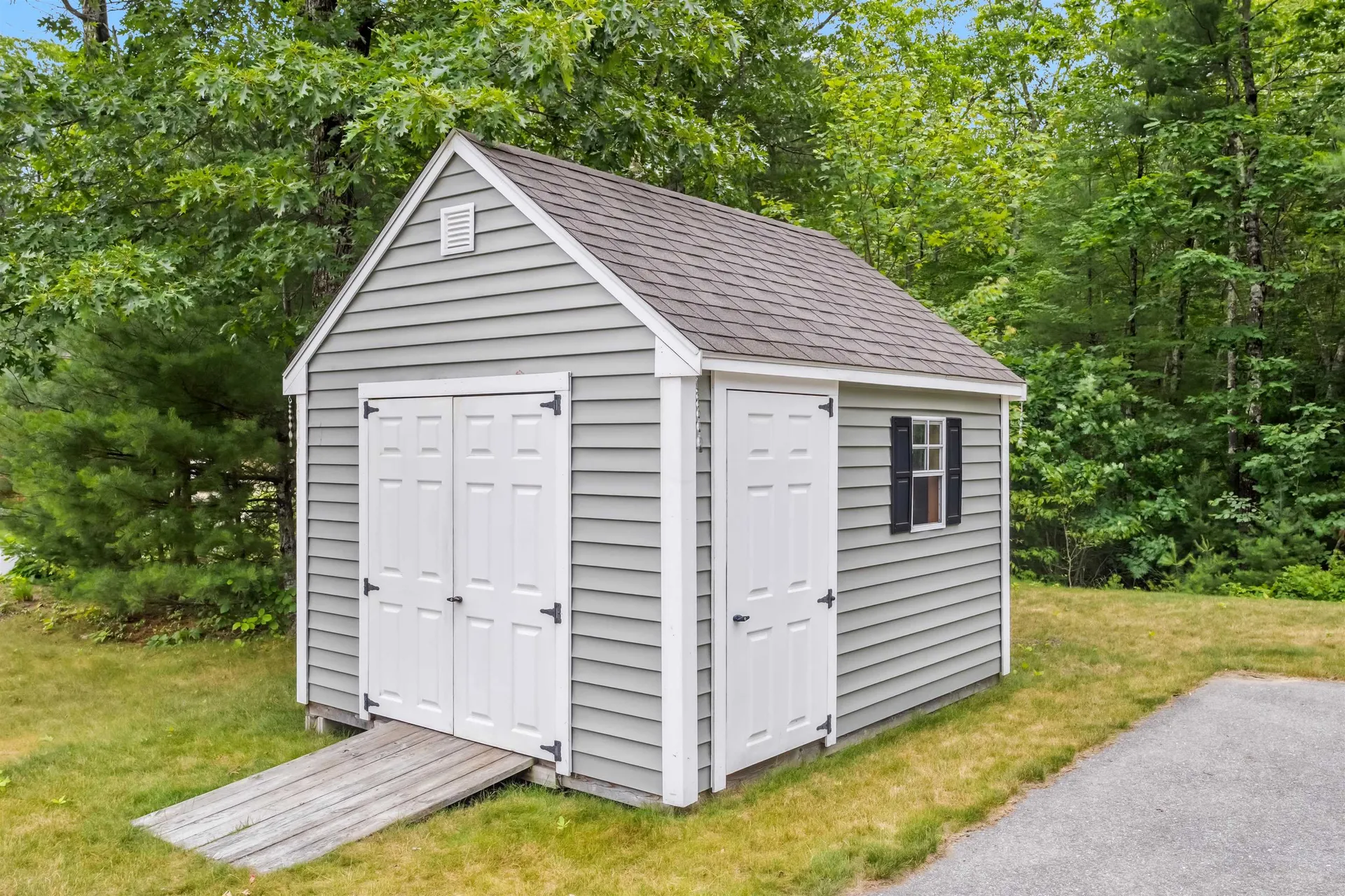 11 Brentwood Road Danville NH 03819