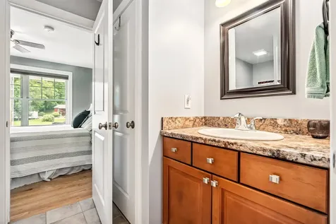 11 Brentwood Road Danville NH 03819