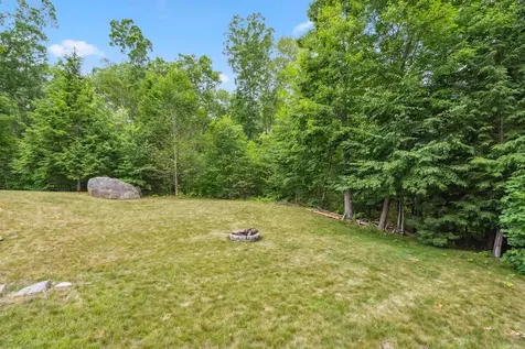11 Brentwood Road Danville NH 03819