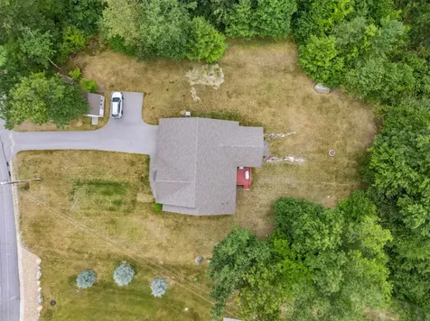 11 Brentwood Road Danville NH 03819