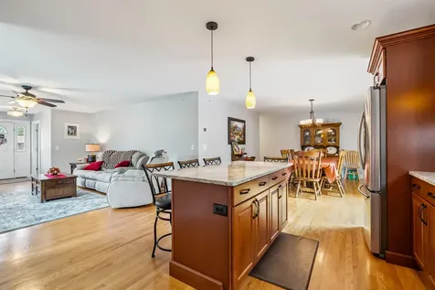 11 Brentwood Road Danville NH 03819