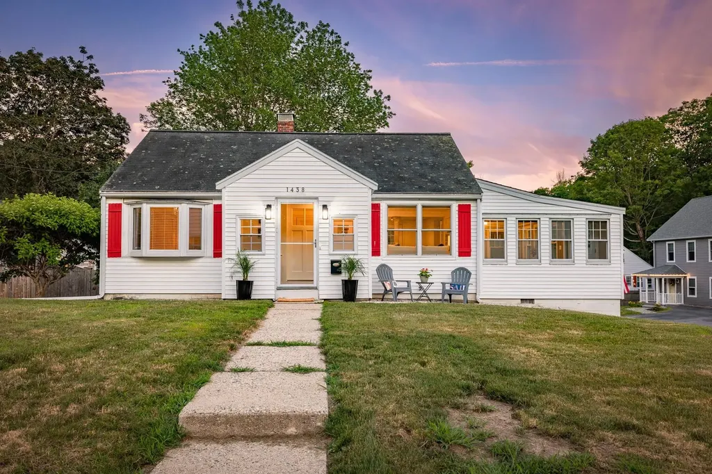 1438 Islington Street Portsmouth NH 03801