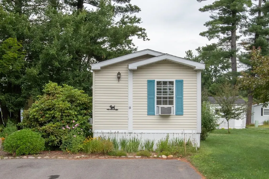 14 Monarch Drive Concord NH 03303