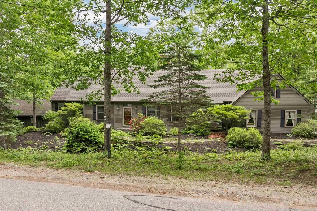 10 Eagle Trace Wolfeboro NH 03894