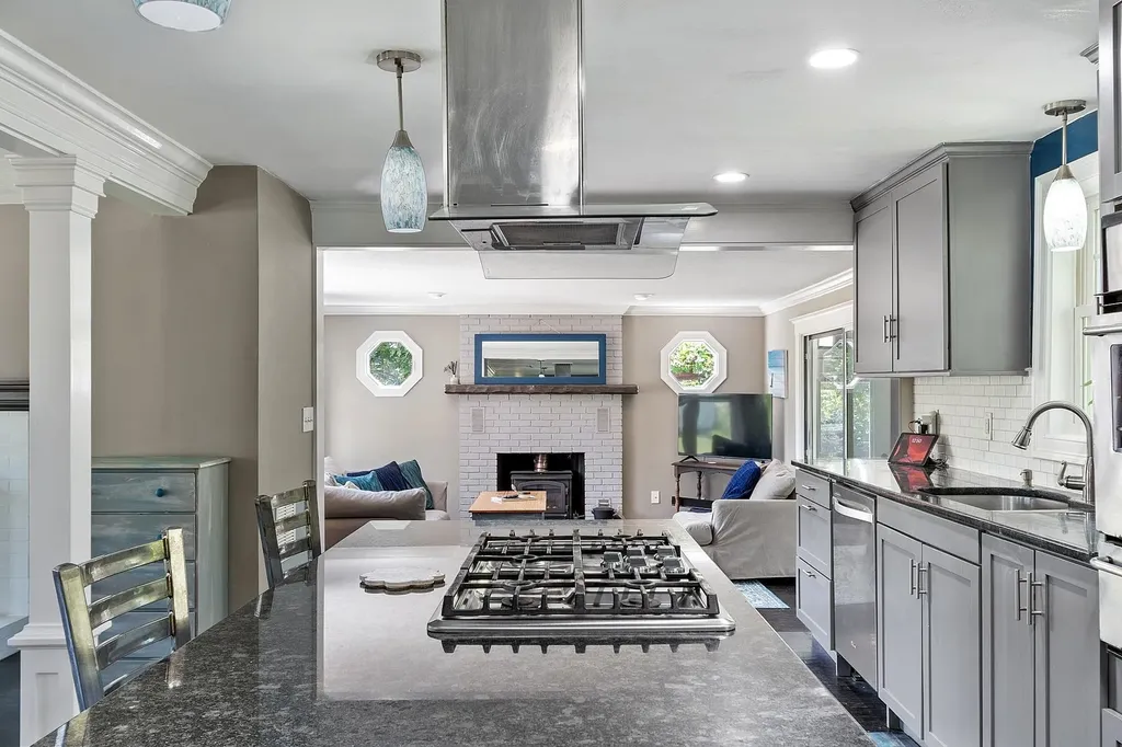 48 Newton Road Plaistow NH 03865