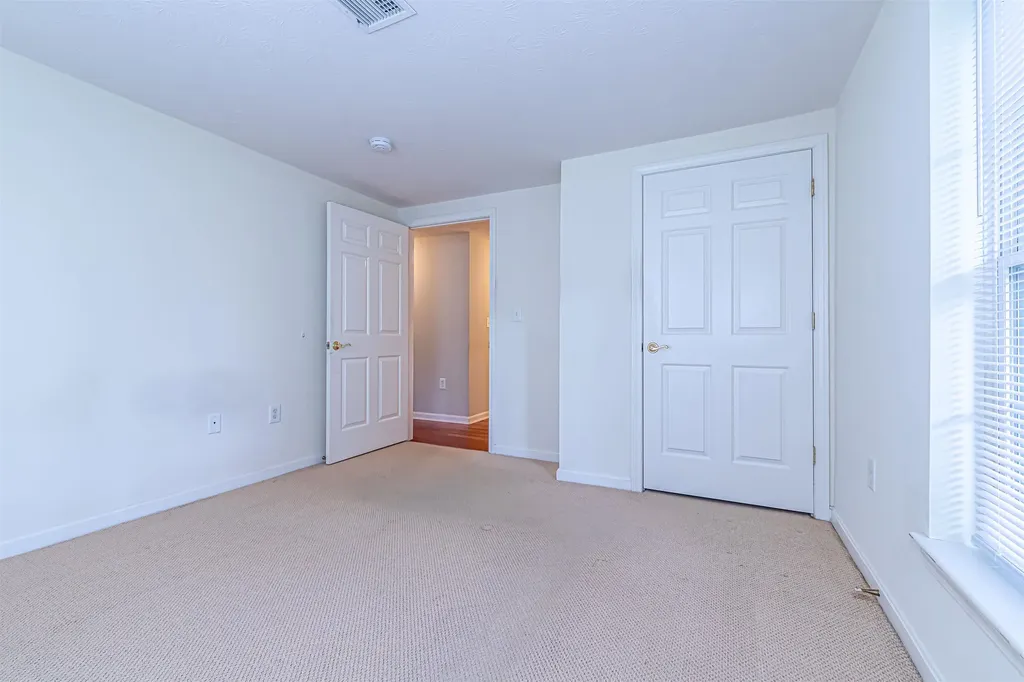 5 Crosswoods Path Boulevard Merrimack NH 03054