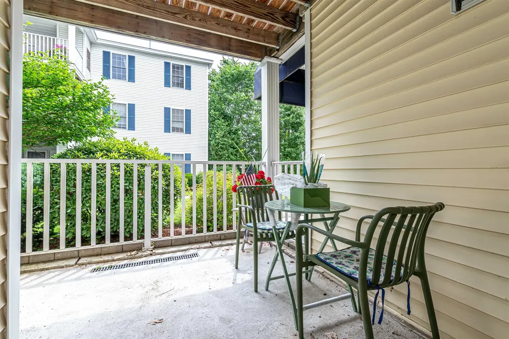 5 Crosswoods Path Boulevard Merrimack NH 03054