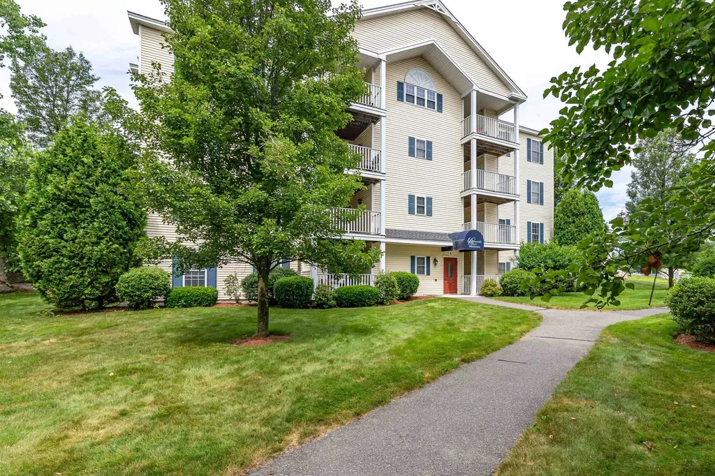 5 Crosswoods Path Boulevard Merrimack NH 03054