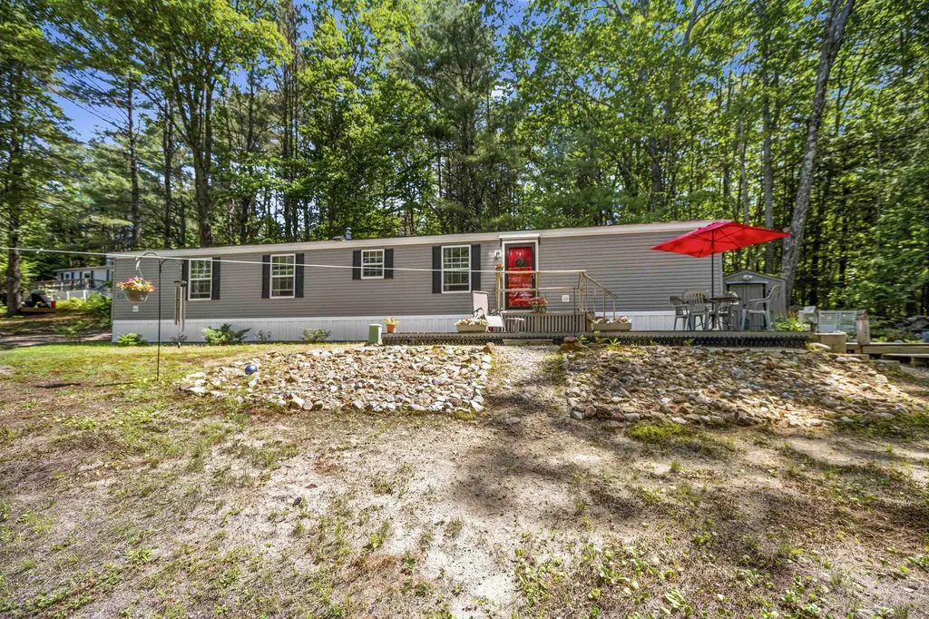 32 Juniper Drive Tuftonboro NH 03816