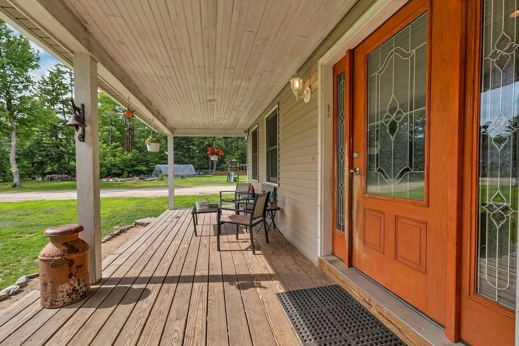 3 Holly Lane Brookfield NH 03872