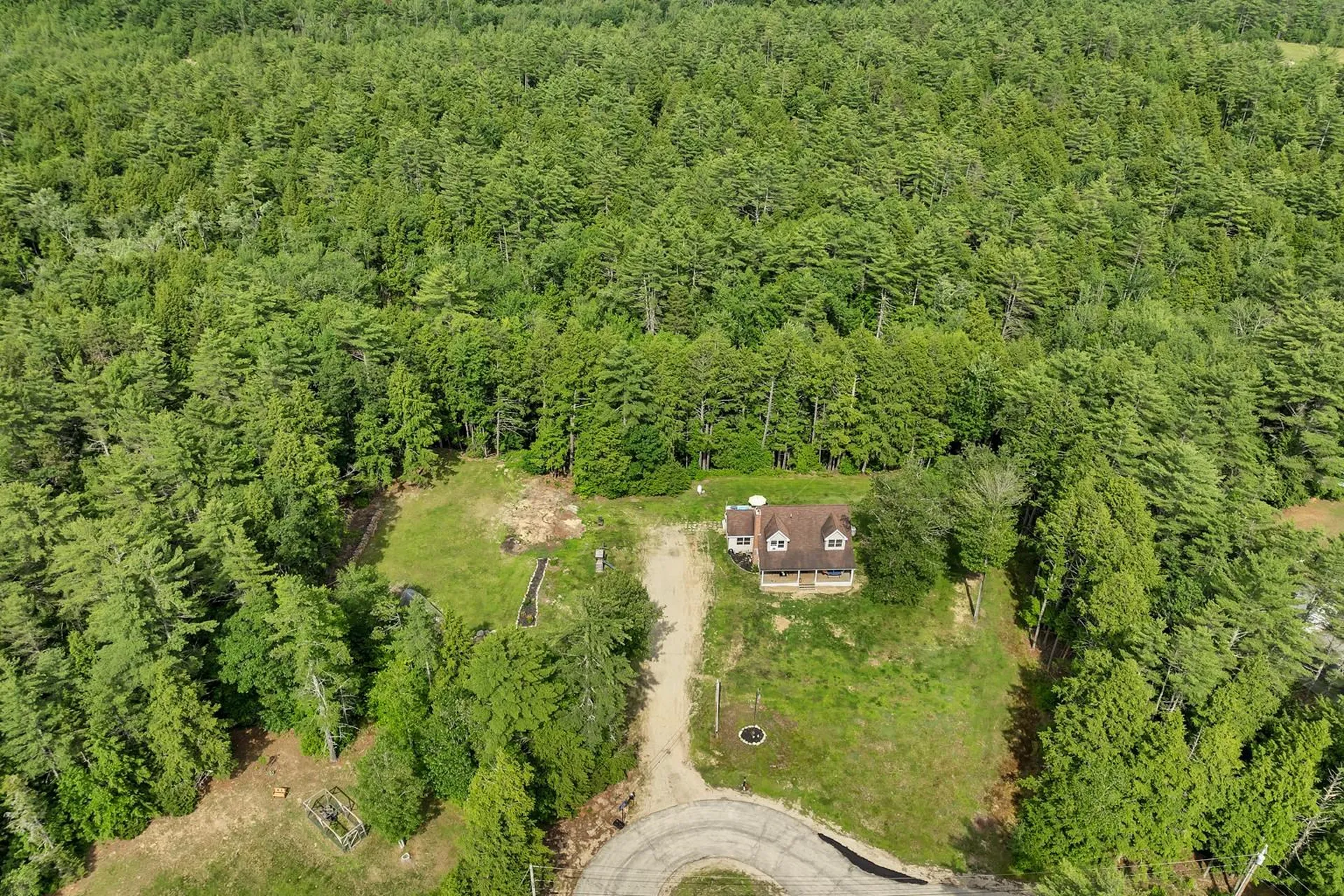 3 Holly Lane Brookfield NH 03872