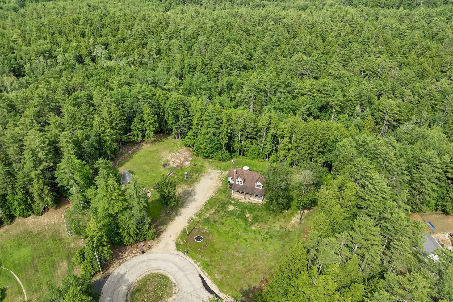 3 Holly Lane Brookfield NH 03872