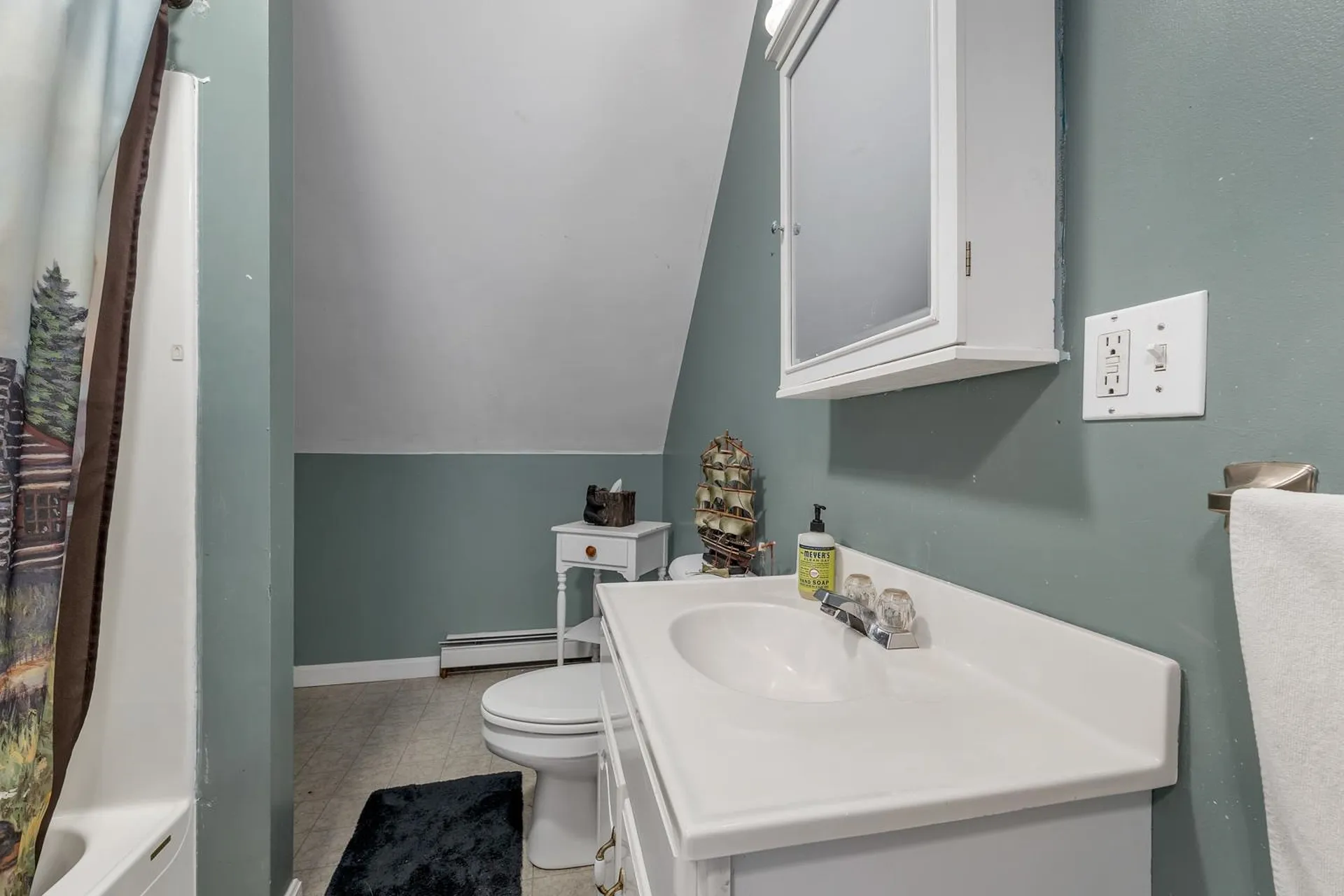 3 Holly Lane Brookfield NH 03872