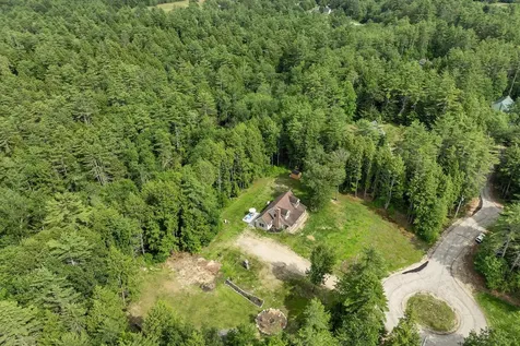 3 Holly Lane Brookfield NH 03872