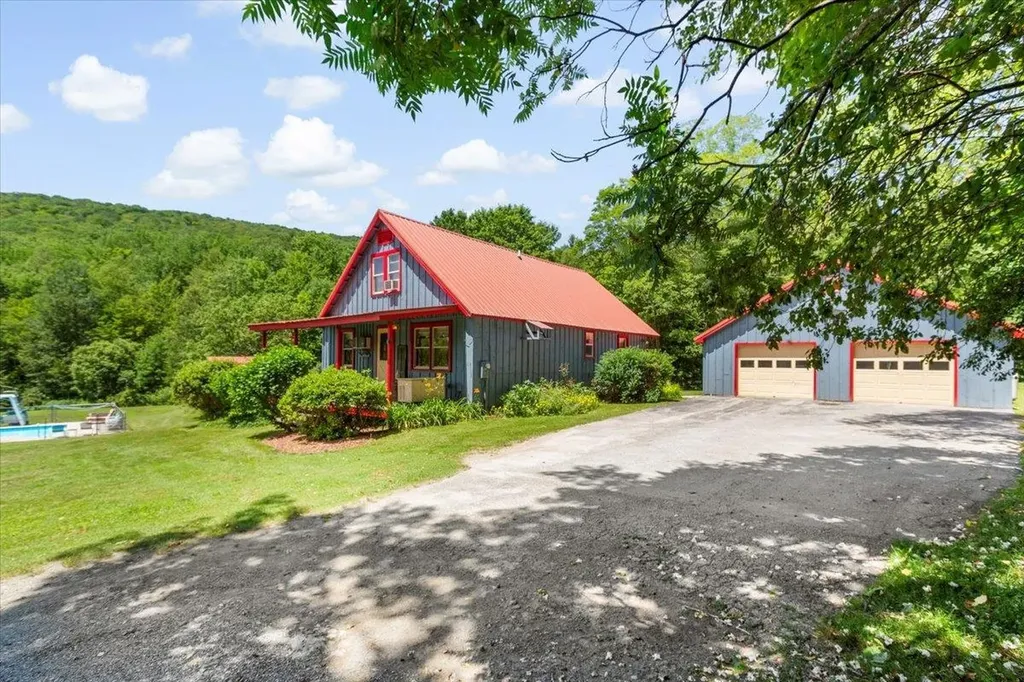 1061 Granger Hollow Road Shaftsbury VT 05257