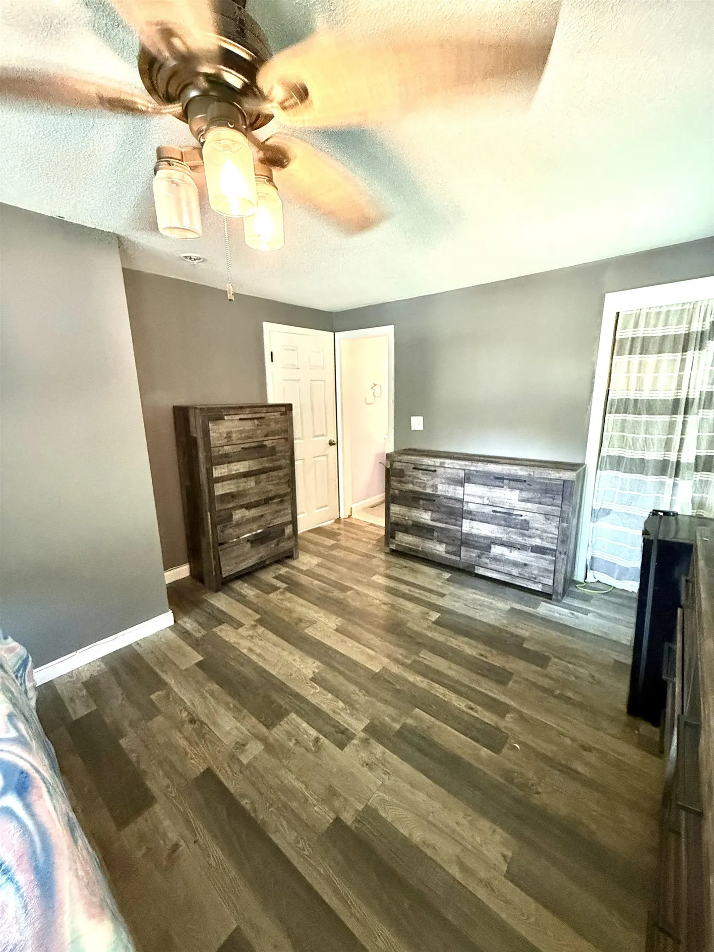 8 Kim Drive Nashua NH 03062