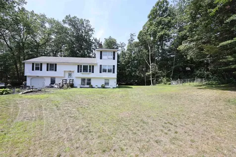 8 Kim Drive Nashua NH 03062