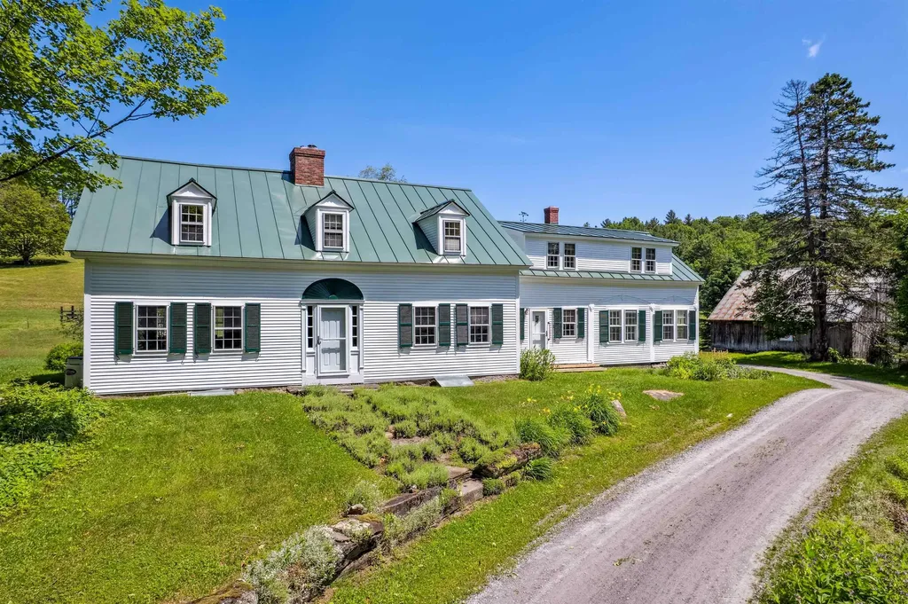 110 Burger Road Chelsea VT 05038