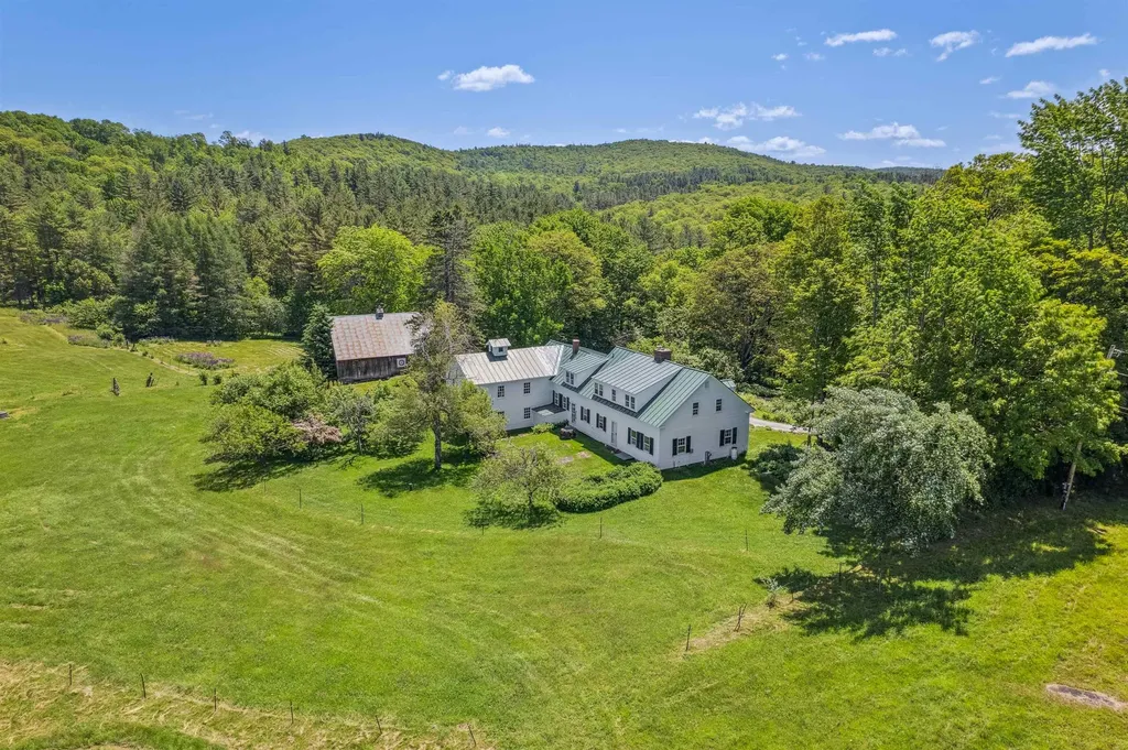 110 Burger Road Chelsea VT 05038