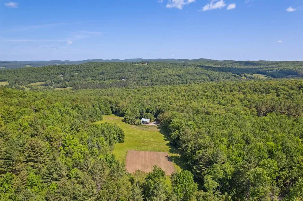 110 Burger Road Chelsea VT 05038