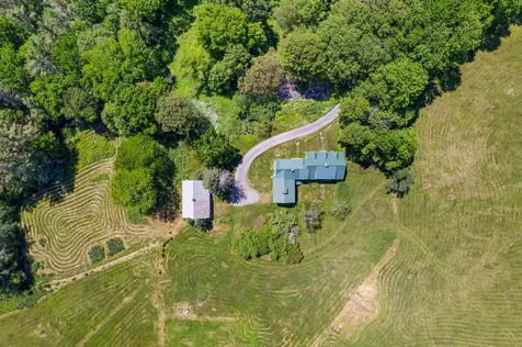 110 Burger Road Chelsea VT 05038