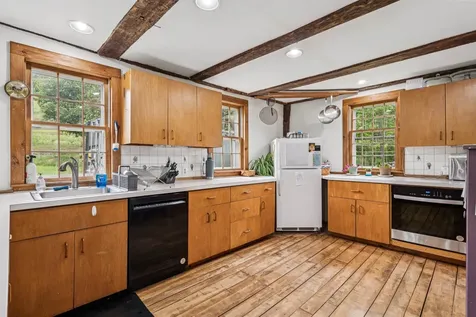 110 Burger Road Chelsea VT 05038