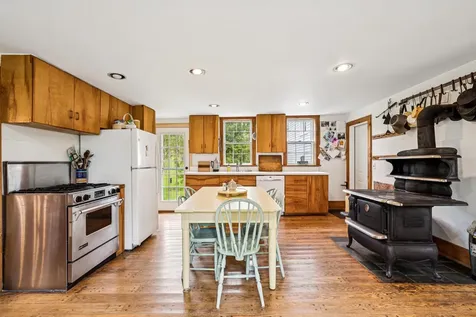 110 Burger Road Chelsea VT 05038