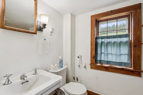 110 Burger Road Chelsea VT 05038