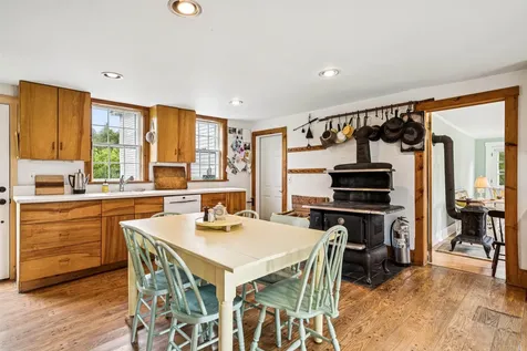 110 Burger Road Chelsea VT 05038