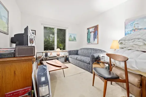 17 Larkspur Lane Hartford VT 05001